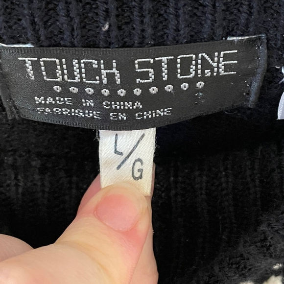 VINTAGE Black & White Floral Embroidered Crew Neck Grandma Core Sweater SZ L - Picture 11 of 11